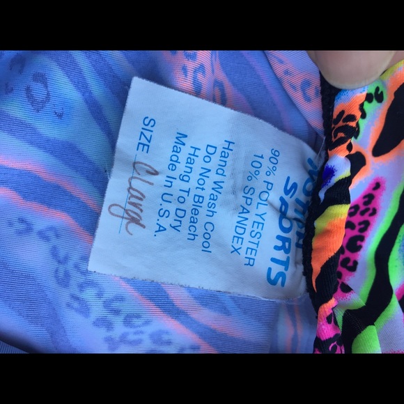 Child’s leotard - Picture 2 of 4